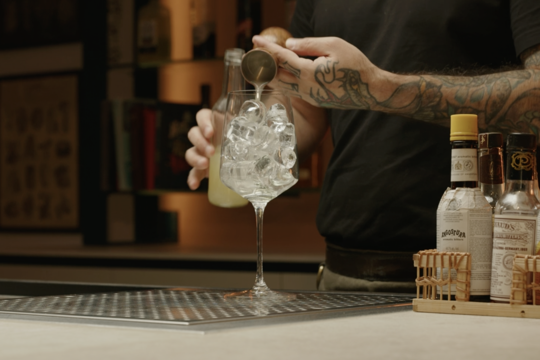 <p>Add ½ oz of lime juice to the mix.</p>