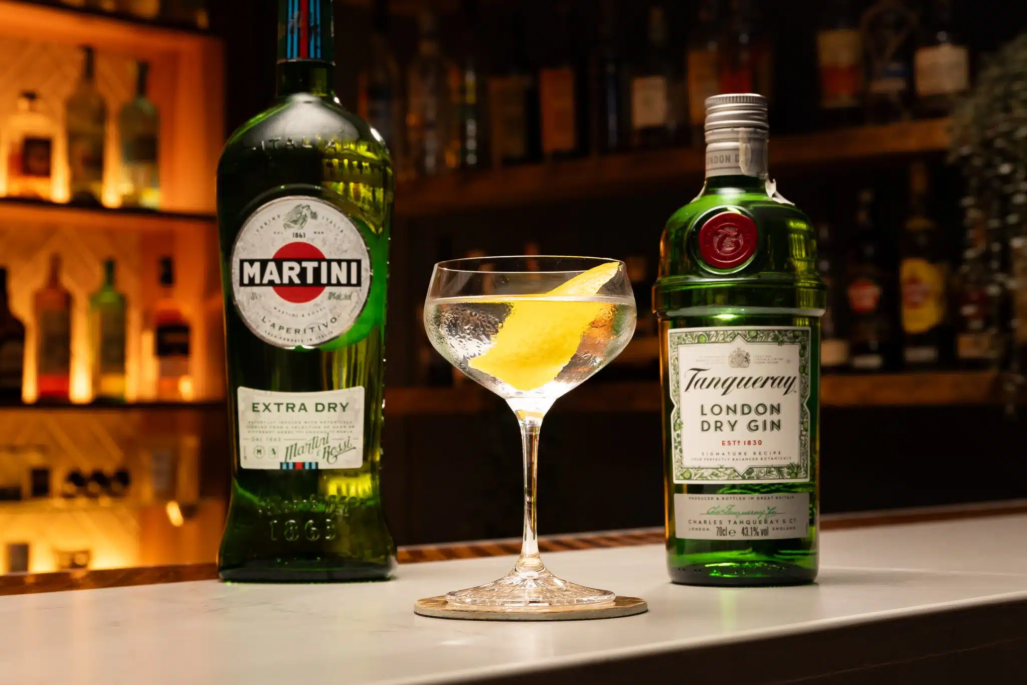 Dry Martini Cocktail Recipe by DrinksWorld