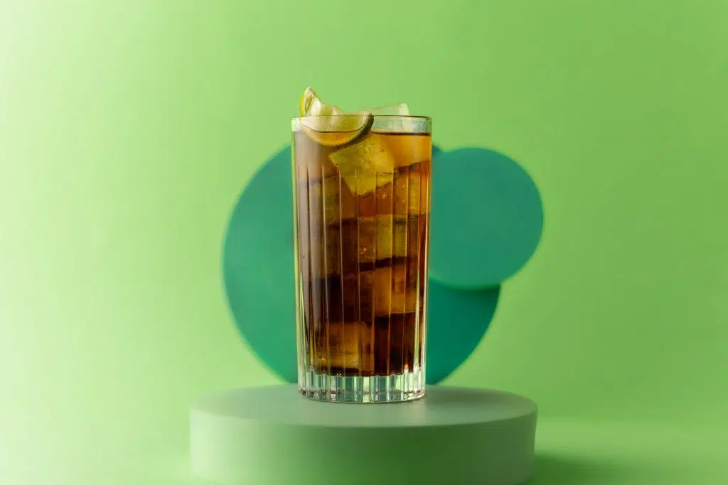 Gold Rum and Coke Cocktail Drink
