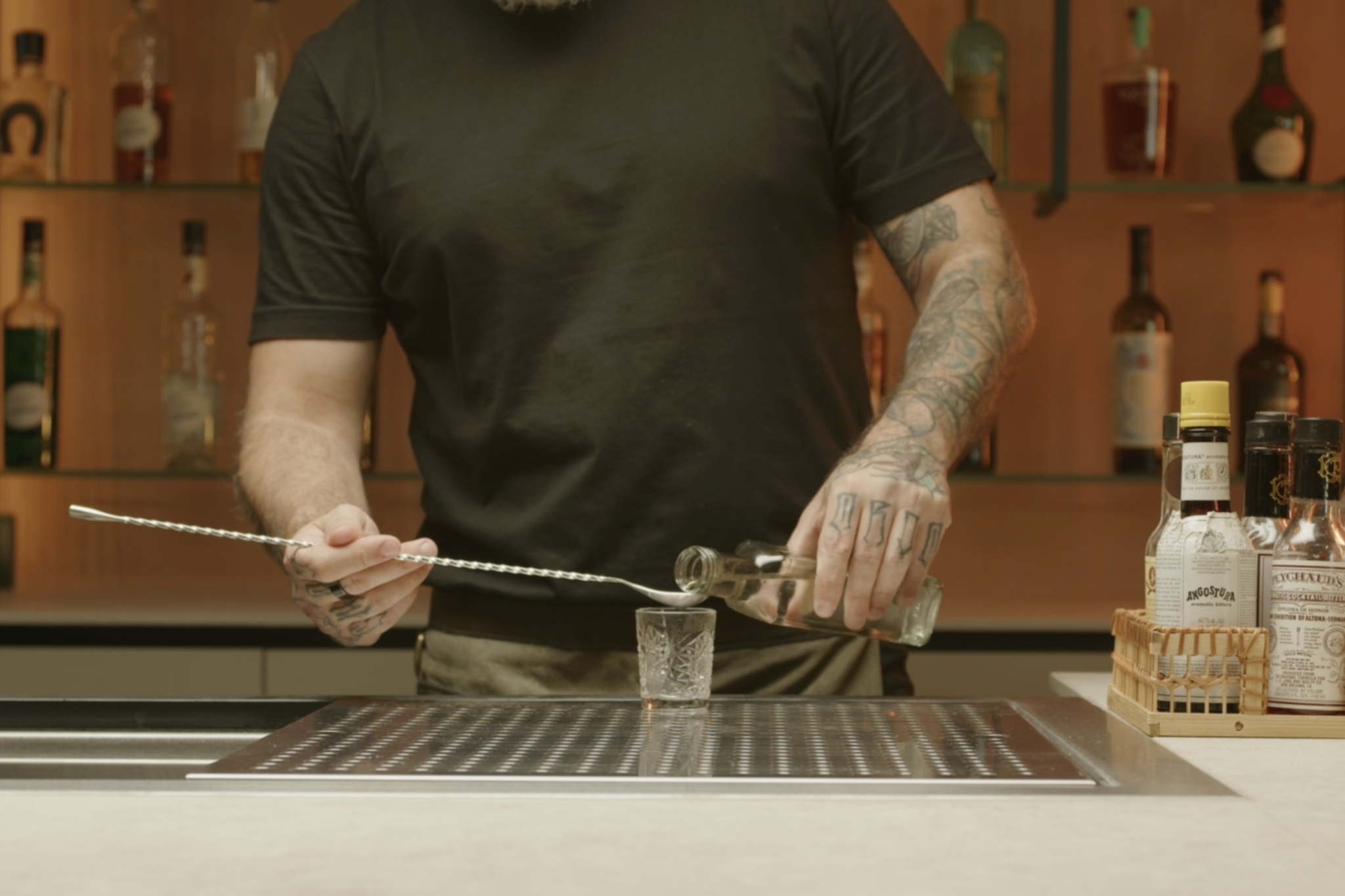 <p>Add 1 tsp of sugar to a hot glass, enhancing the overall sweetness.</p>